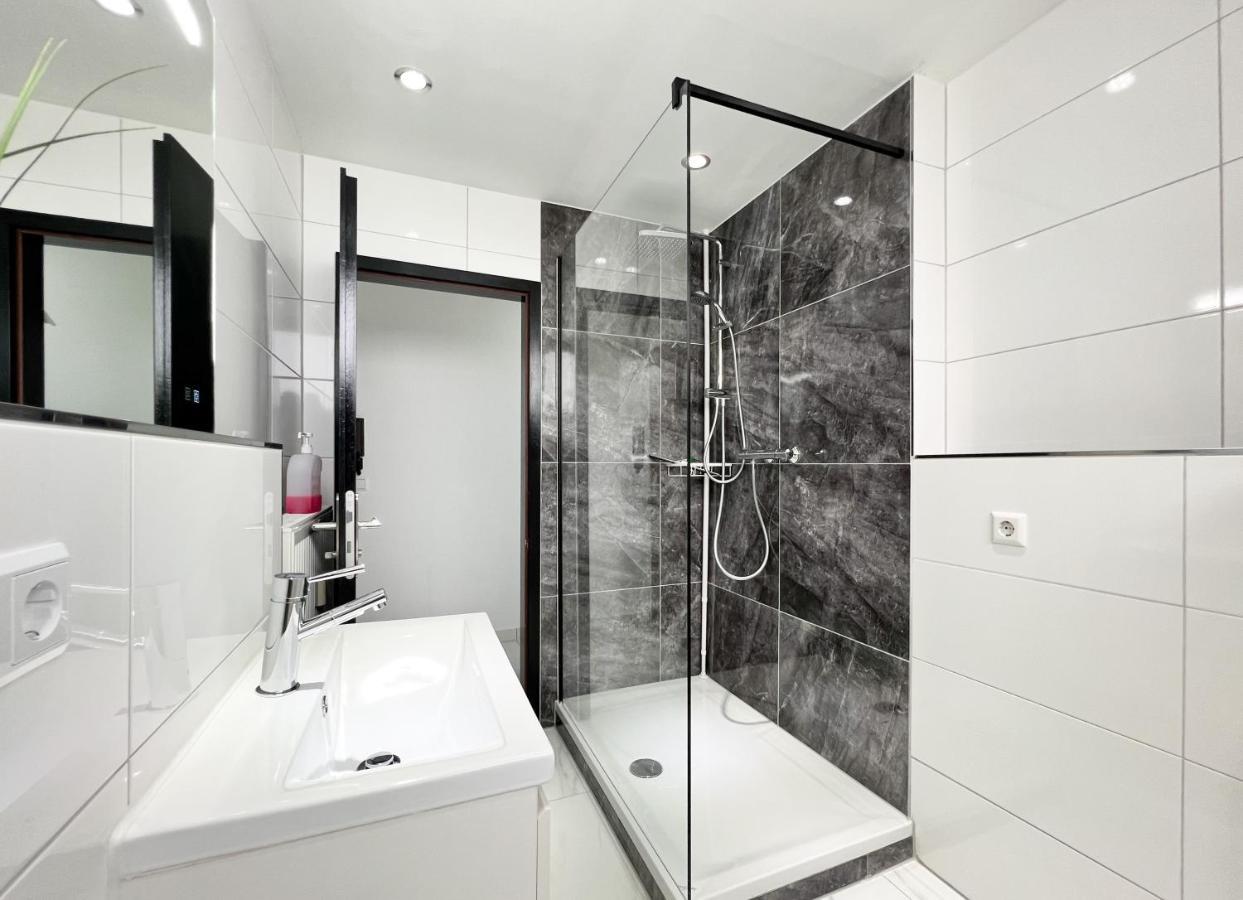 Modernes Apartment Mit Stil In City Lage Karlsruhe Bagian luar foto