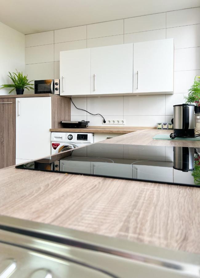 Modernes Apartment Mit Stil In City Lage Karlsruhe Bagian luar foto